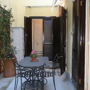 https://piazza-navona-beautiful-apartment.it-romehotels.com